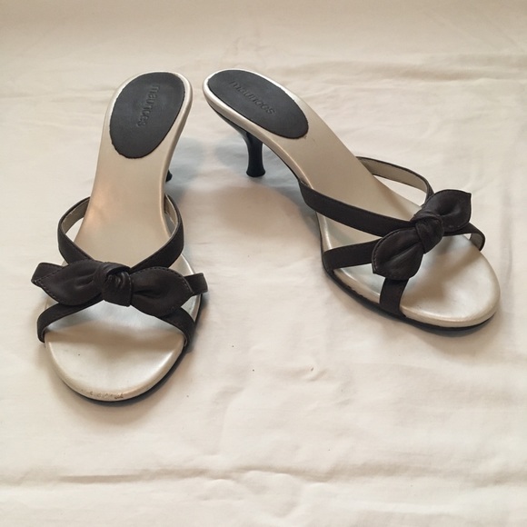 Maurice’s Brown Strappy Sandals with Bow - Picture 1 of 8